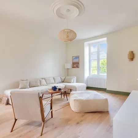 Maison Familiale Pour 12 Adultes Et 2 Enfants * Pléboulle