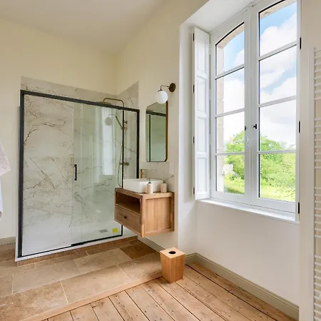 Maison Familiale Pour 12 Adultes Et 2 Enfants